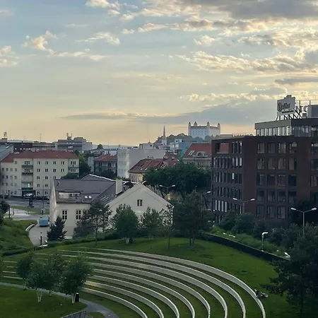 Apartment Sag Sky Park Castle Wiev Free Parking Free Wifi *